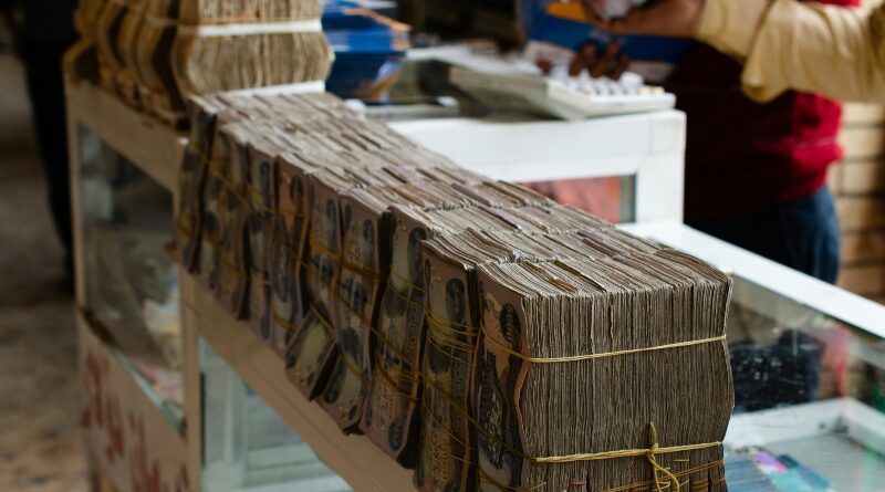 عالمی کرنسی بحران اور بدلتا ہوا مالیاتی نظام