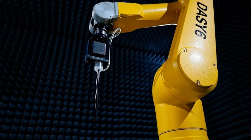China’s Humanoid Robots Move from Showcases to Factory Floors