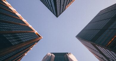 UK Big Four Audit Firms Face Problems: Data Leaks and Market Shifts